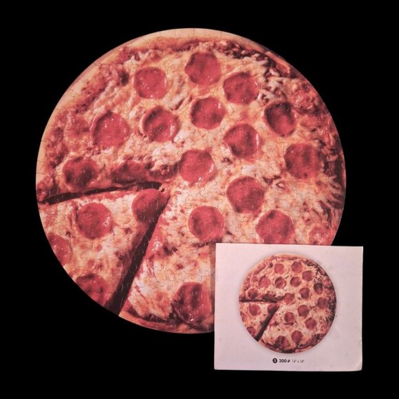 Circle Pizza Puzzle 300 Pieces Jigsaw Round Pepperoni Cheese 14x14 Challenge Fun - Picture 1 of 6